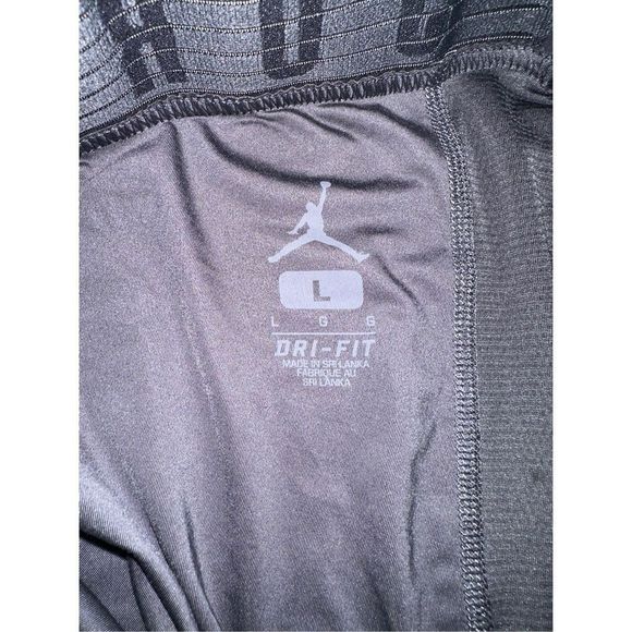 Air Jordan 3/4 Leggings - Picture 4 of 4